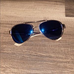Authentic polarized Coasta sunglasses